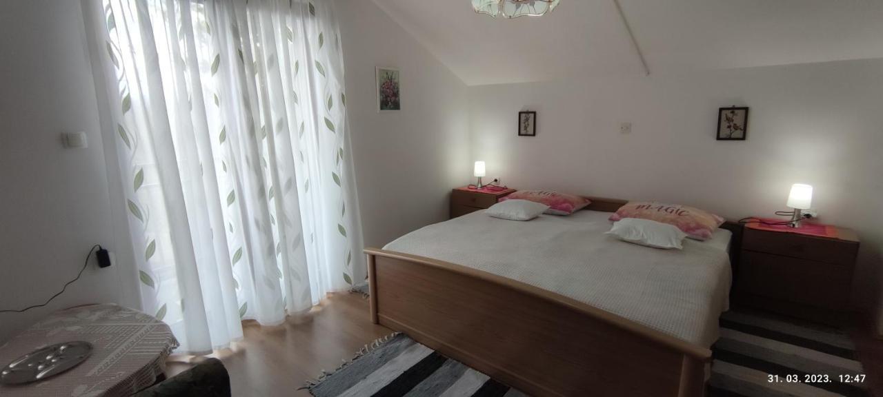 Apartamento Liammarco Plaški Exterior foto